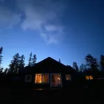 Modern With Amenities At Fagerfjell Casa de Férias *