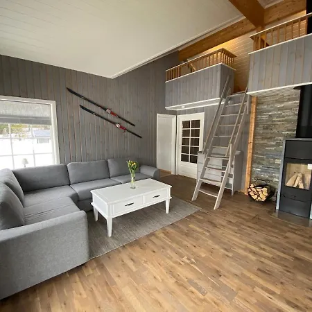 Modern With Amenities At Fagerfjell Hébergement de vacances *